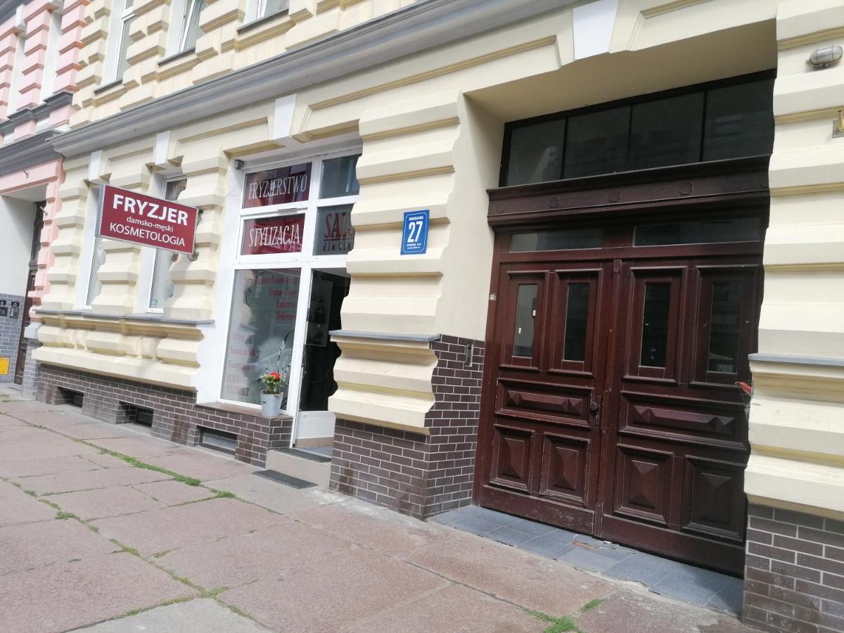 Hostel Tulip - Pokój 7 ze wspólną łazienką i kuchnią Szczecin Zewnętrze zdjęcie