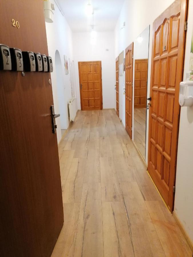 Hostel Tulip - Pokój 7 ze wspólną łazienką i kuchnią Szczecin Zewnętrze zdjęcie