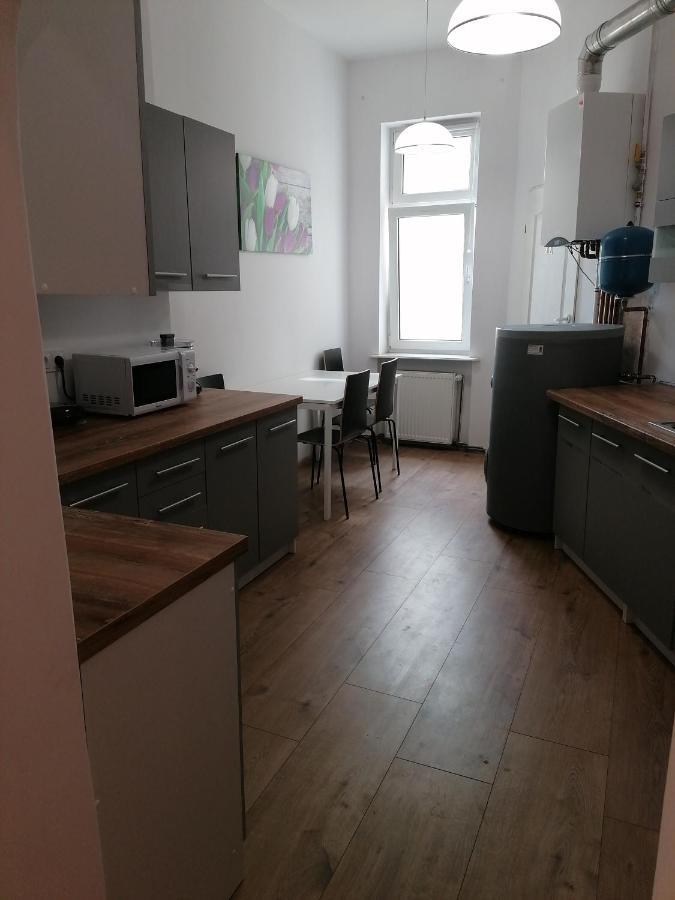 Hostel Tulip - Pokój 7 ze wspólną łazienką i kuchnią Szczecin Zewnętrze zdjęcie